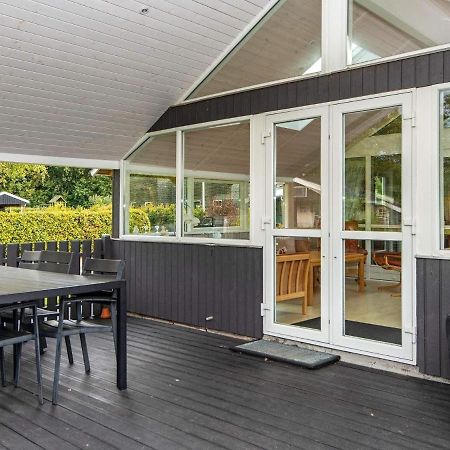 8 Person Holiday Home In Hovborg Kültér fotó