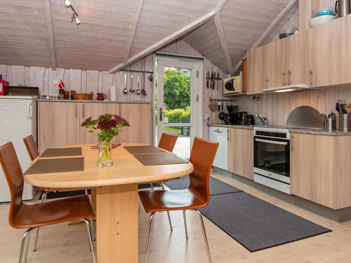 8 Person Holiday Home In Hovborg Kültér fotó